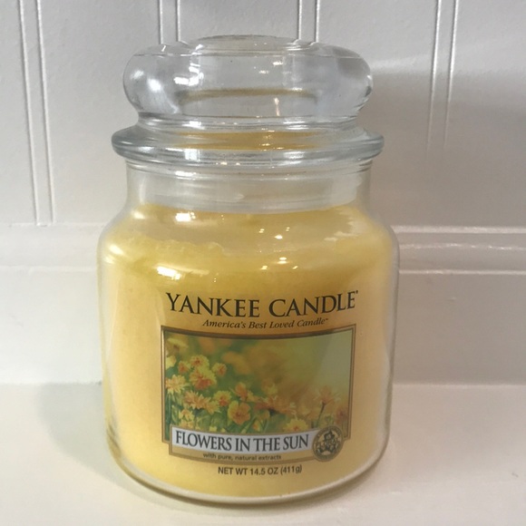 Yankee Candle ‘Flowers in the Sun’ ☀️ candle